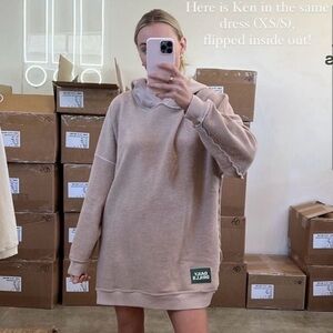 Daily Drills xs/s oversized hoodie in cafe perfect condition!